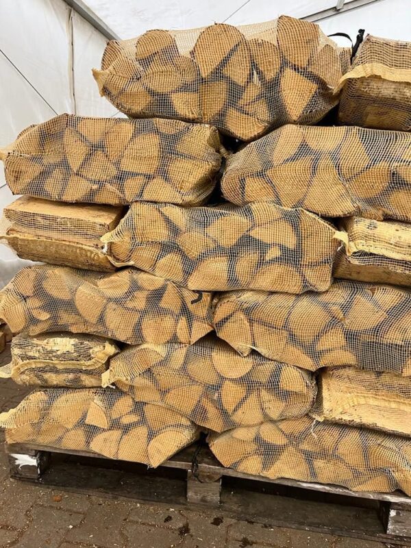 Kiln dried 25L nets of birch firewood. 104 nets on pallet. Price per pallet.